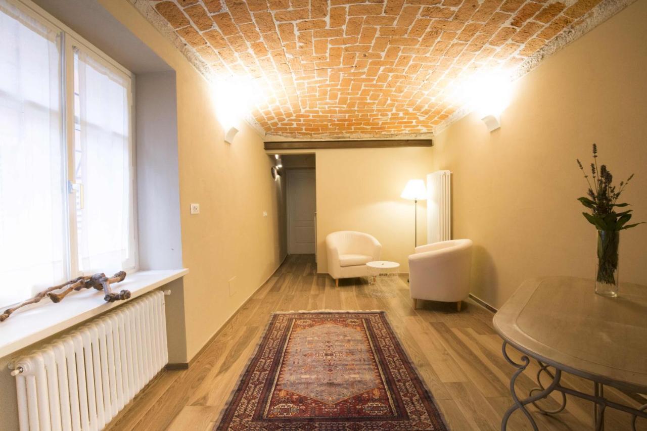 Bed and Breakfast Dimora Della Rocca Costigliole d'Asti Zewnętrze zdjęcie